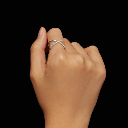 S925 sterling silver moissanite ring size 8 with crisscross pavé band by Bids.com on Tampa Home & Garden Store