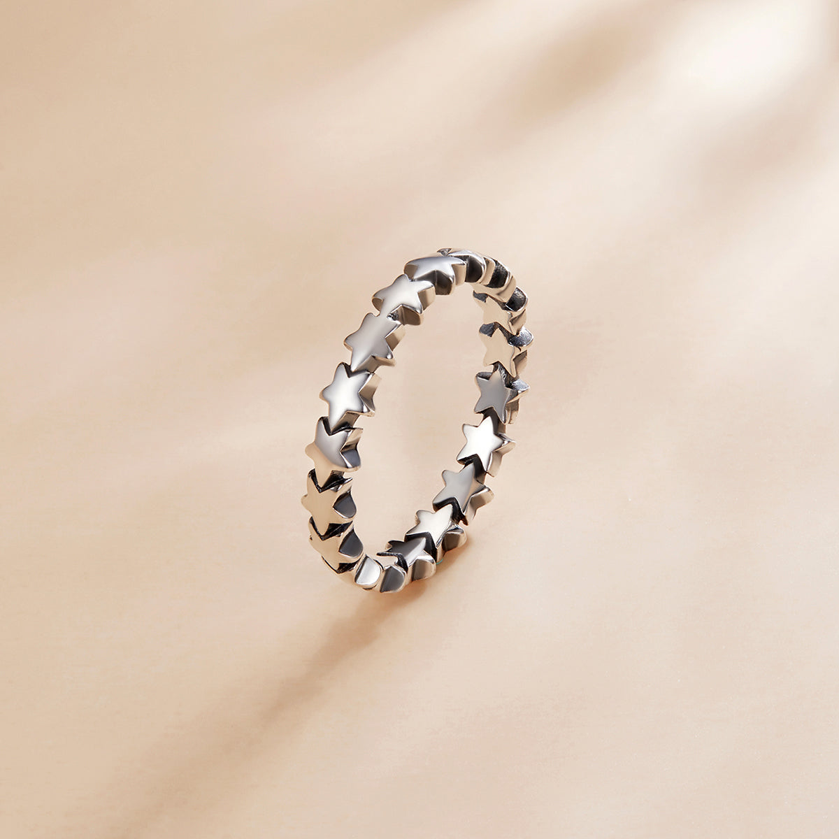 925 Sterling Silver Oxidized Ring with star-link design, size 5, women, Bids.com on Tampa Home & Garden Store