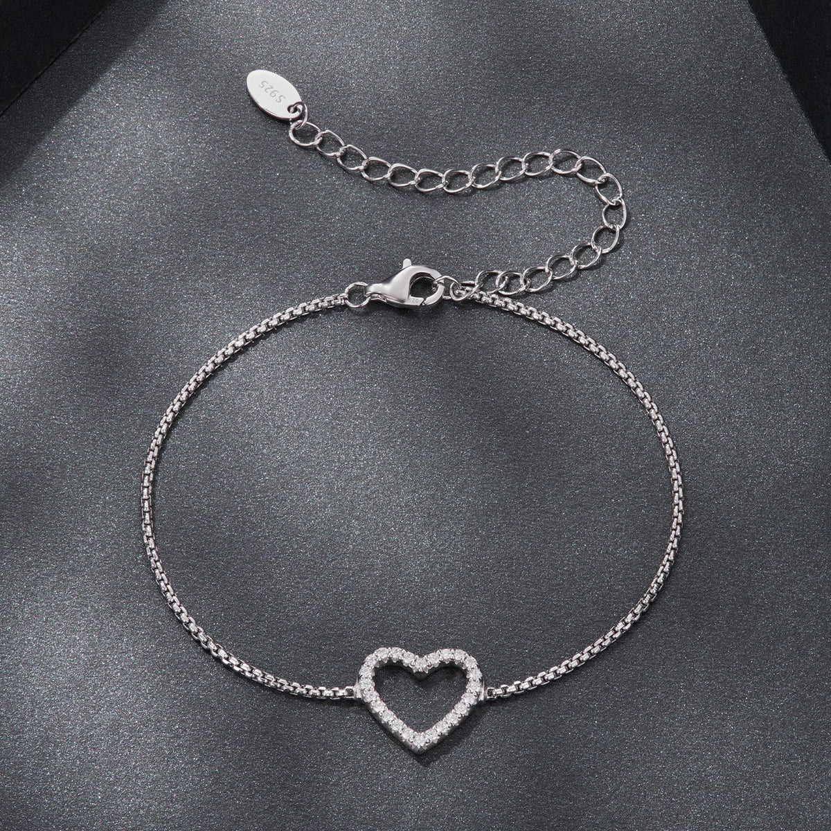 Bracelet 925 sterling silver-plated moissanite heart centerpiece with lobster clasp on Tampa Home & Garden Store