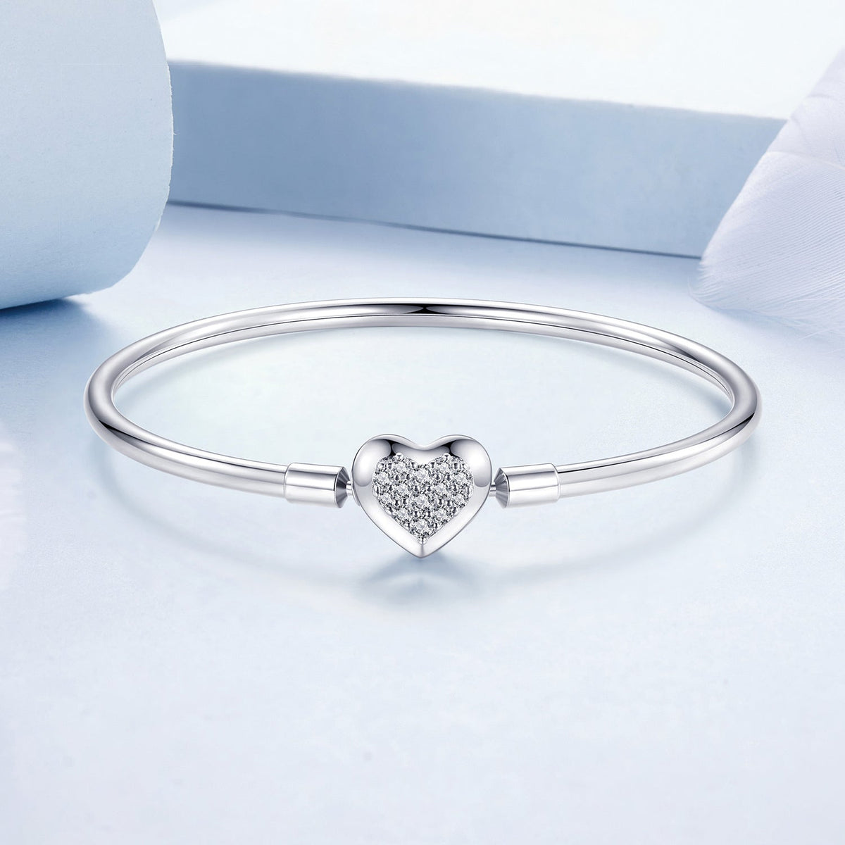 Bracelet 925 silver with white gold plating, heart pavé CZ charm, size 17, by Bids.com on Tampa Home & Garden Store