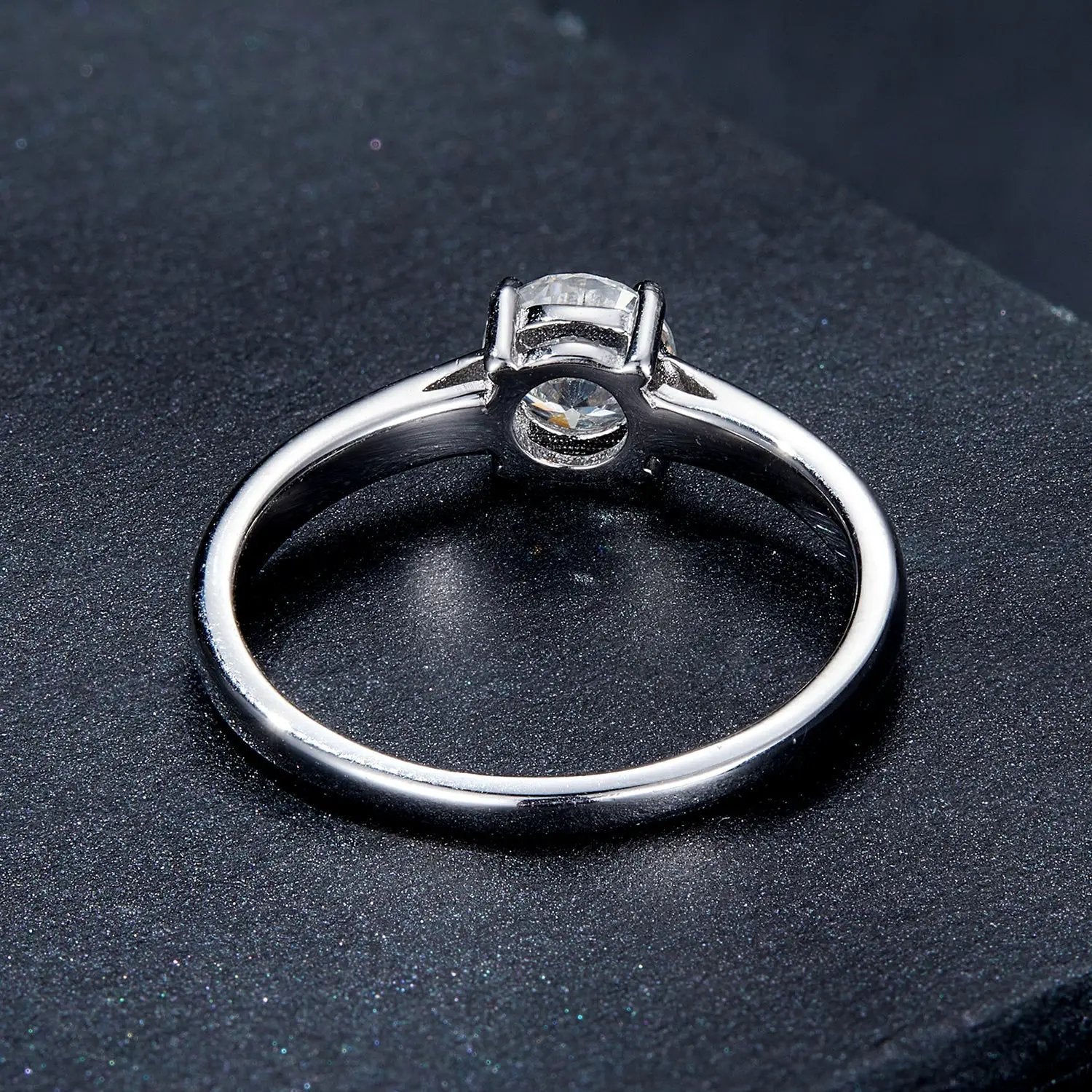 Moissanite ring in sterling silver 0.6ct size 6 for women by Bids.com on Tampa Home & Garden Store