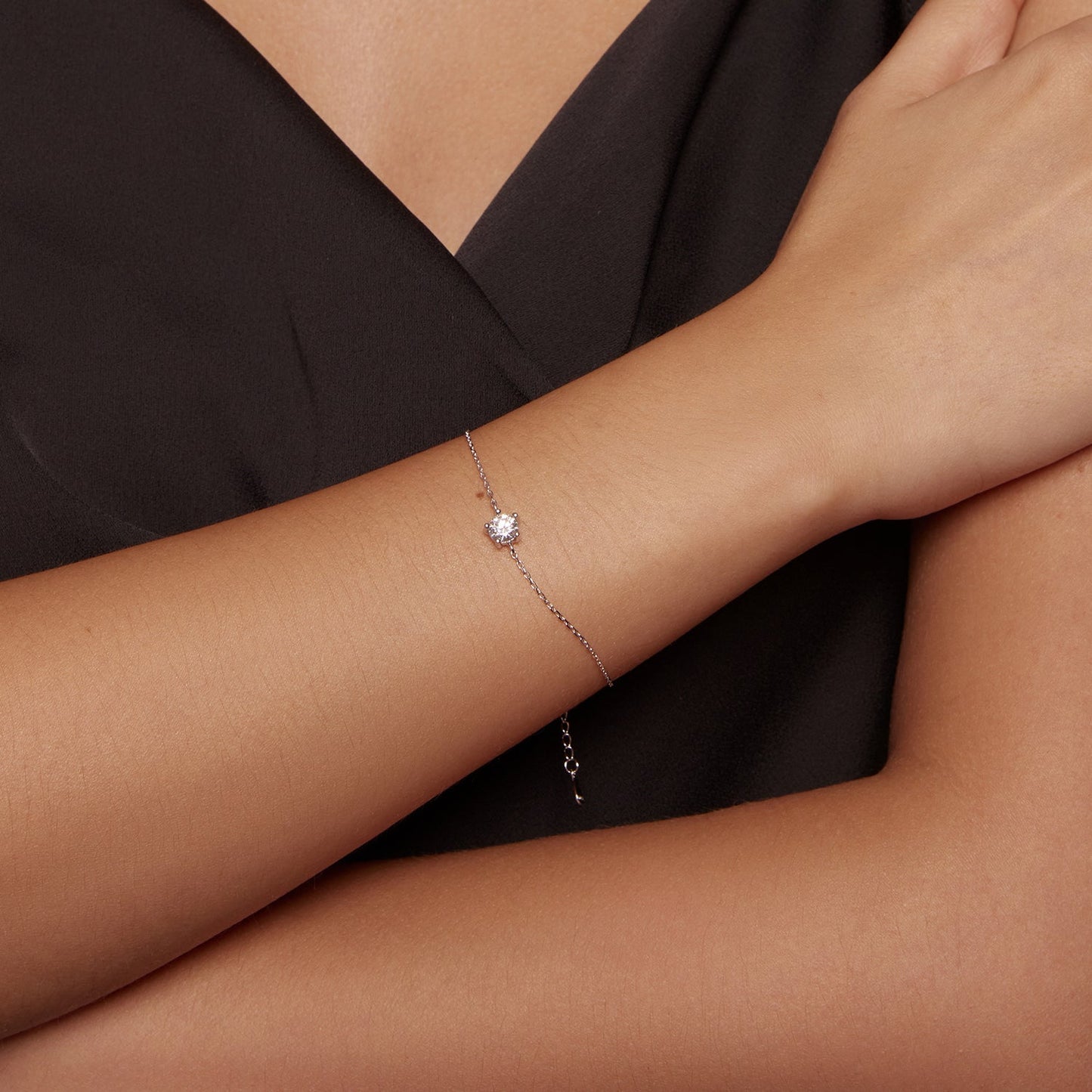 Sterling silver moissanite bracelet S925 with a round stone on a fine chain 15+3cm on Tampa Home & Garden Store