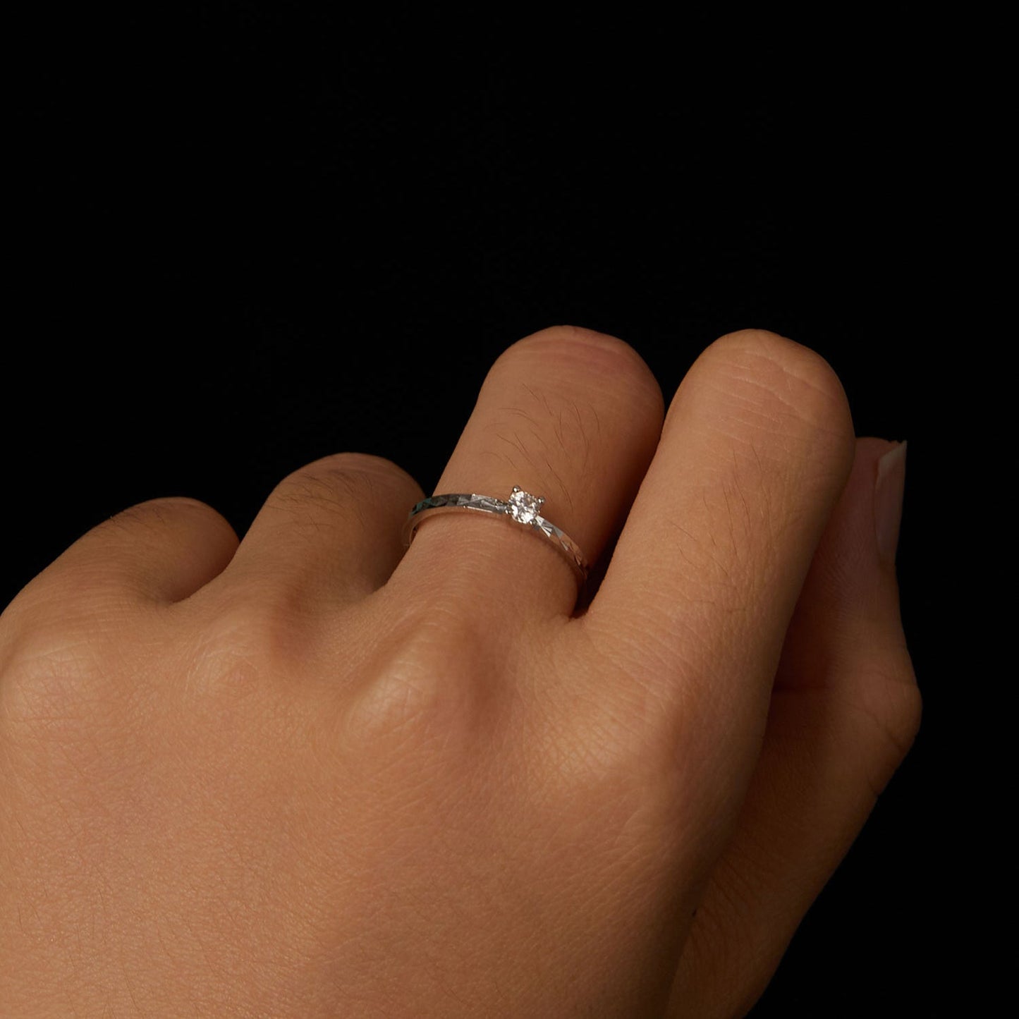 Ring, 925 sterling silver moissanite, size 6, slim hammered band with a single round stone on Tampa Home & Garden Store