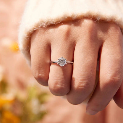 925 Sterling Silver Moissanite 1 Carat Ring Size 6 on Tampa Home & Garden Store
