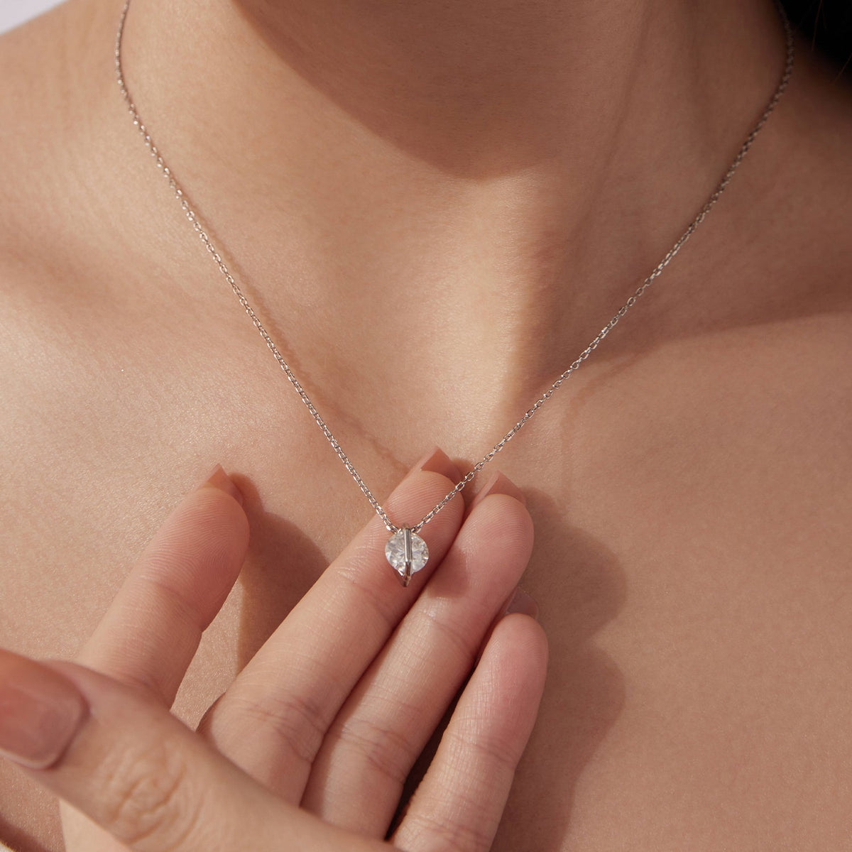 Necklace 925 Sterling Silver 0.65ct moissanite pendant on silver chain by Bids.com on Tampa Home & Garden Store