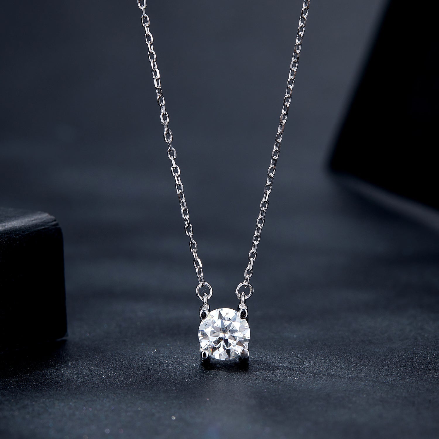 925 Sterling Silver Moissanite Necklace 0.65ct round pendant by Bids.com on Tampa Home & Garden Store