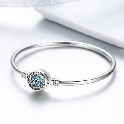 925 Sterling Silver Bracelet with circular pavé charm and blue center stones, size 17.0 on Tampa Home & Garden Store
