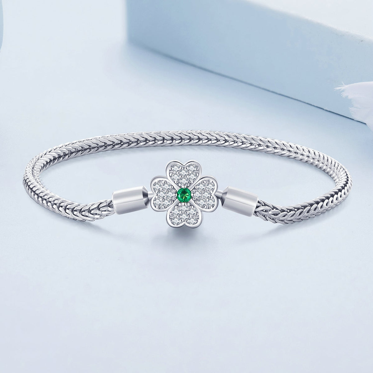 Bracelet 925 sterling silver plated 3mm rope with diamond-clad four-leaf clover and green center on Tampa Home & Garden Store