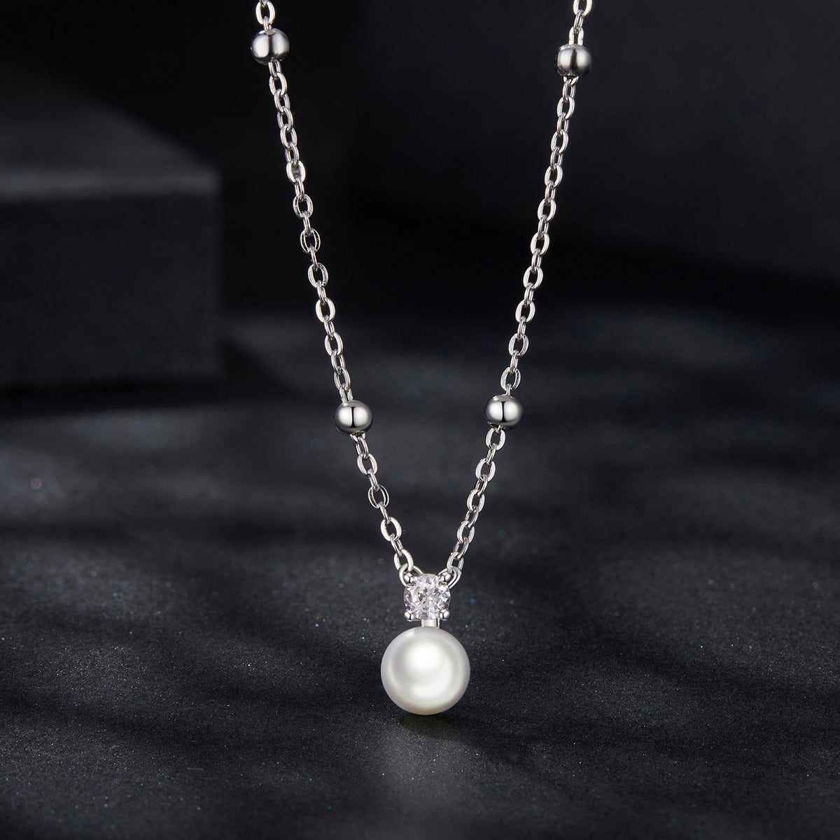 Necklace 925 Silver moissanite freshwater pearl pendant on beaded chain 40+5cm by Bids.com on Tampa Home & Garden Store