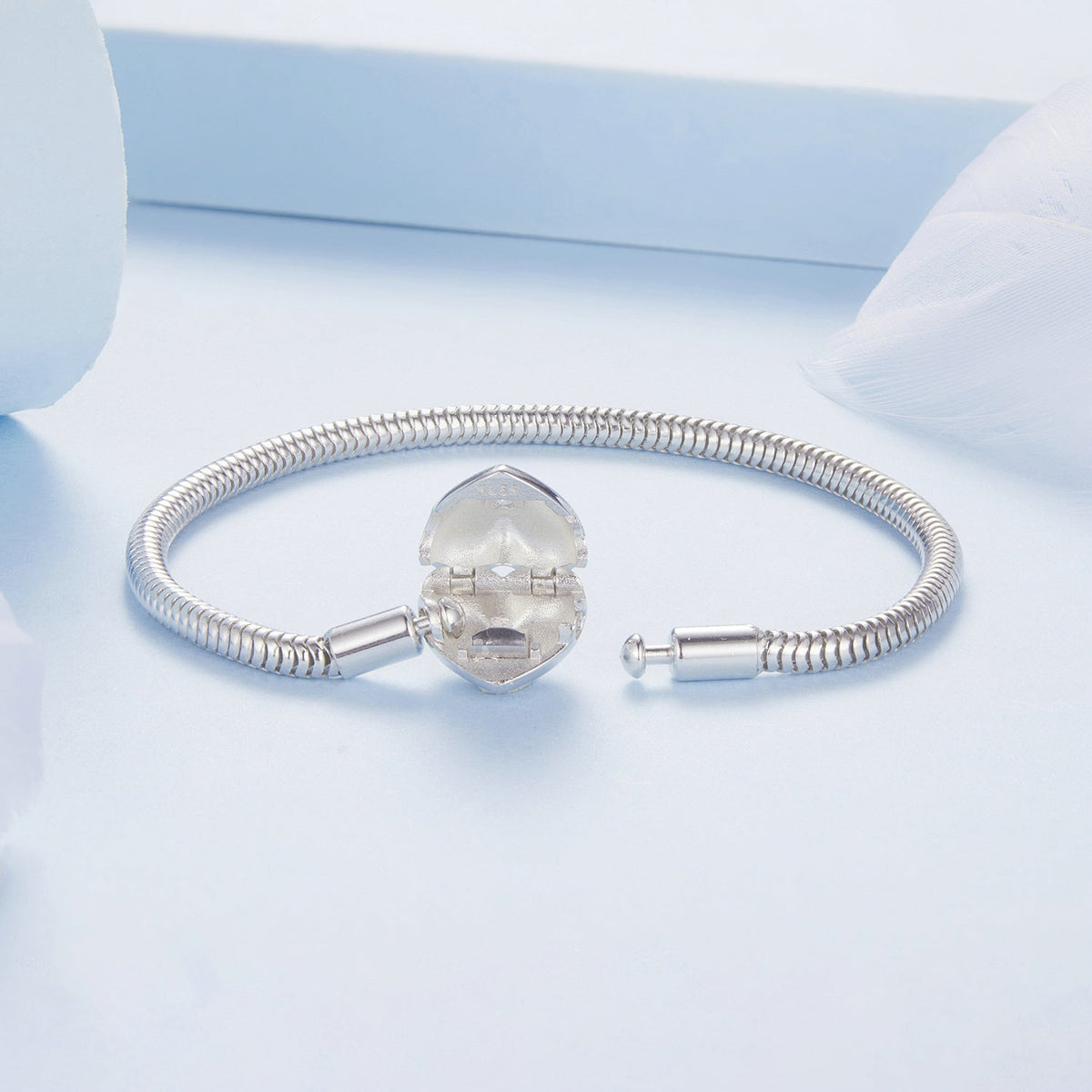Sterling silver bracelet with a hinged clasp, 17.0 cm for women on Tampa Home & Garden Store