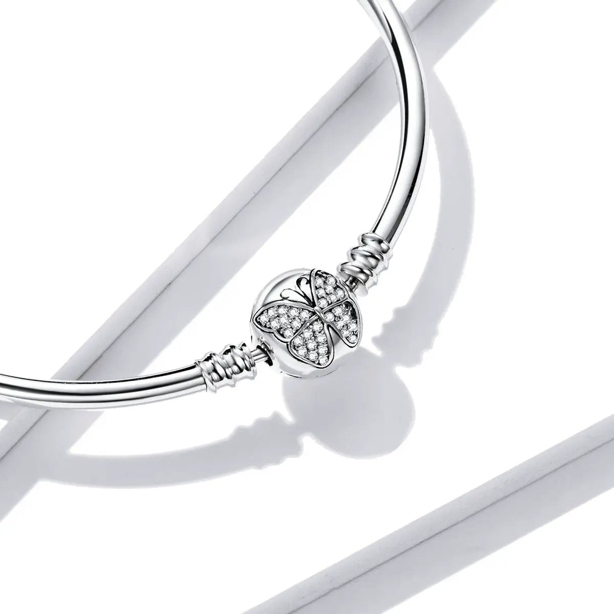 Sterling silver oxidized CZ bracelet with pavé clover charm, 17 cm, by Bids.com on Tampa Home & Garden Store