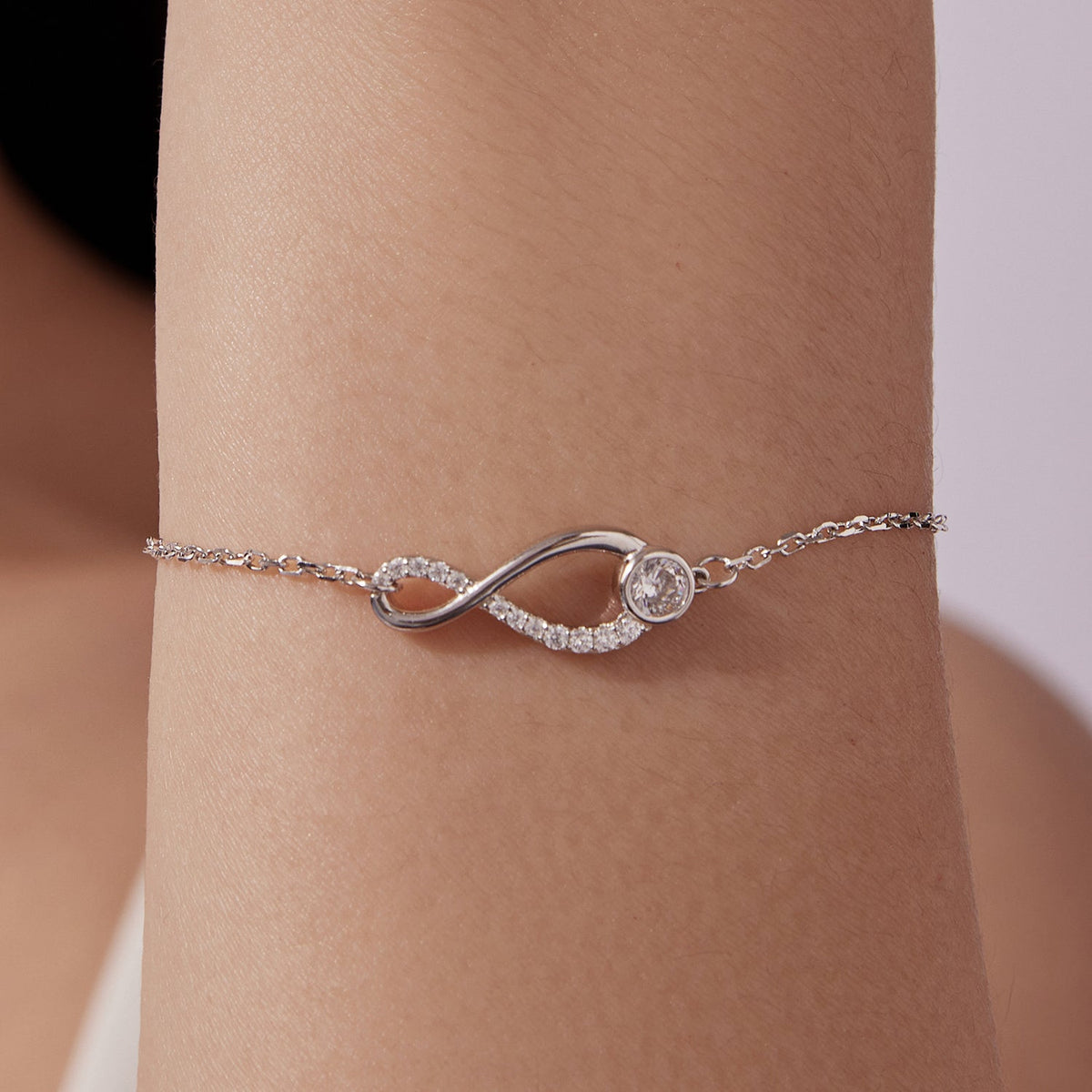 925 Sterling Silver Moissanite Pavé Bracelet, infinity loop, 21cm, white gold plated on Tampa Home & Garden Store