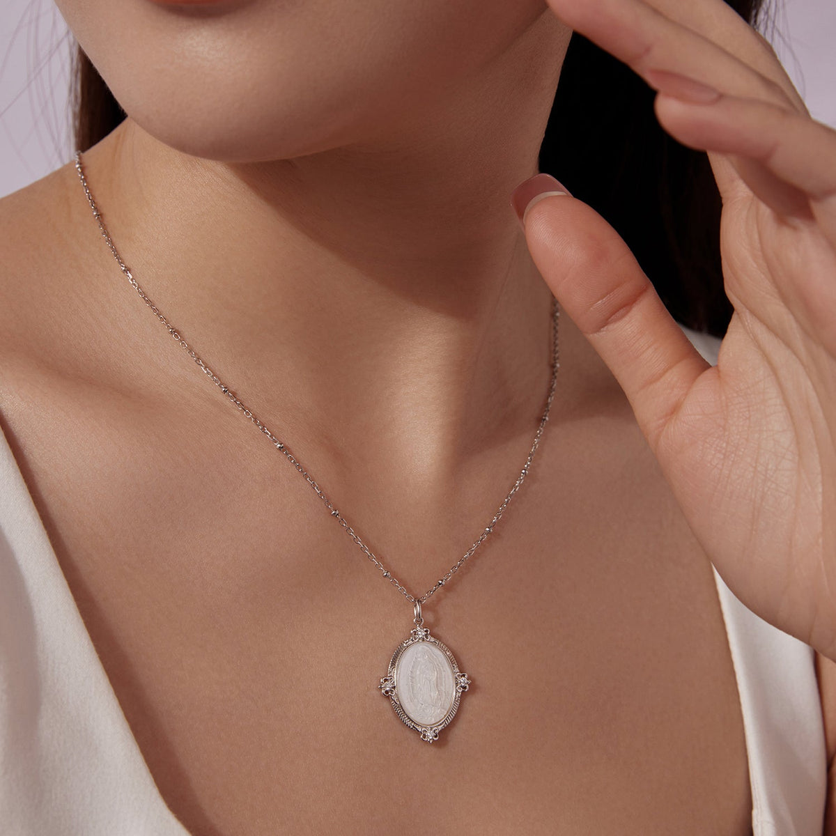 Necklace 925 Sterling Silver White Gold Plating oval pendant mother-of-pearl CZ Bids.com on Tampa Home & Garden Store