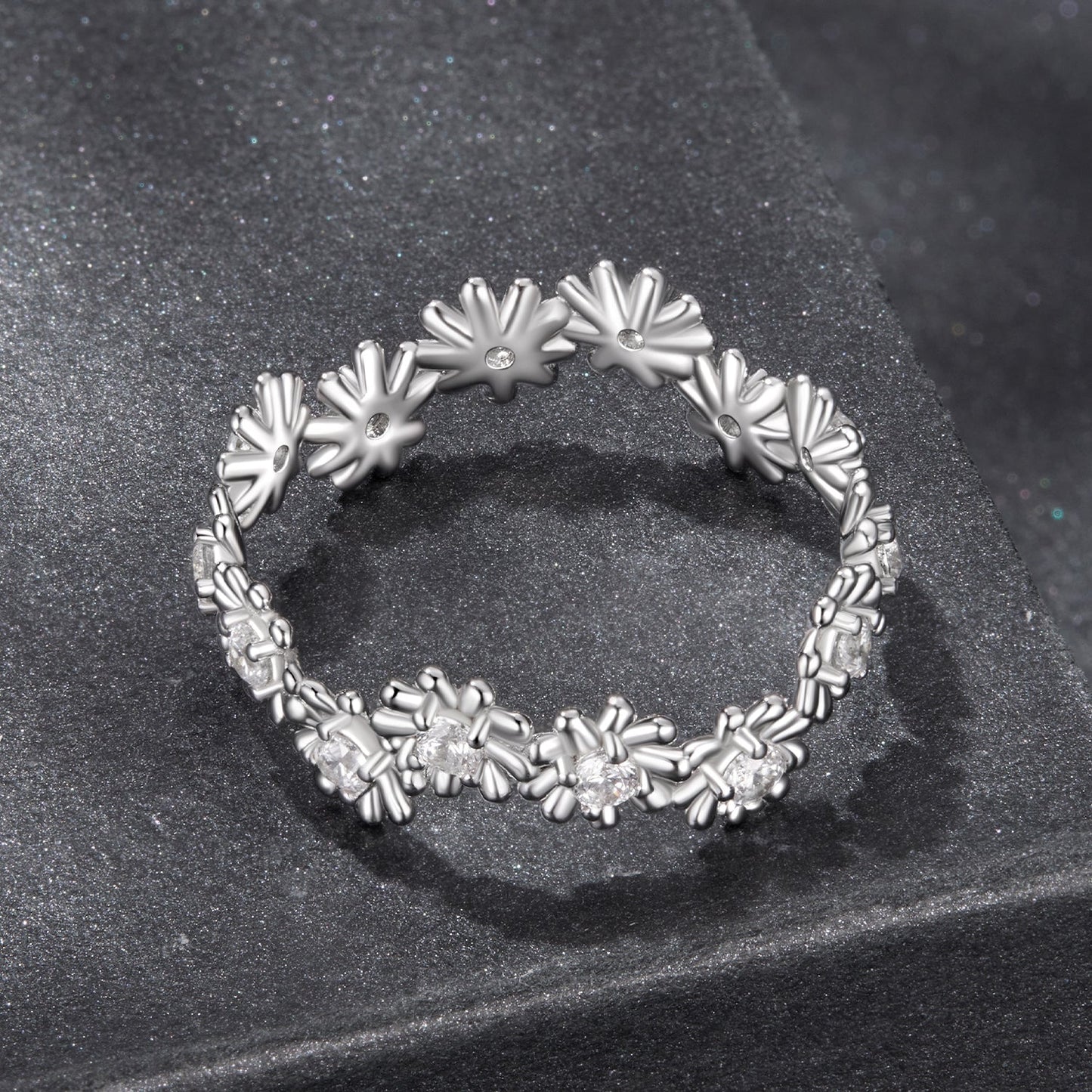 925 Sterling Silver Moissanite 0.03ct Ring Size 7 with floral linked band on Tampa Home & Garden Store