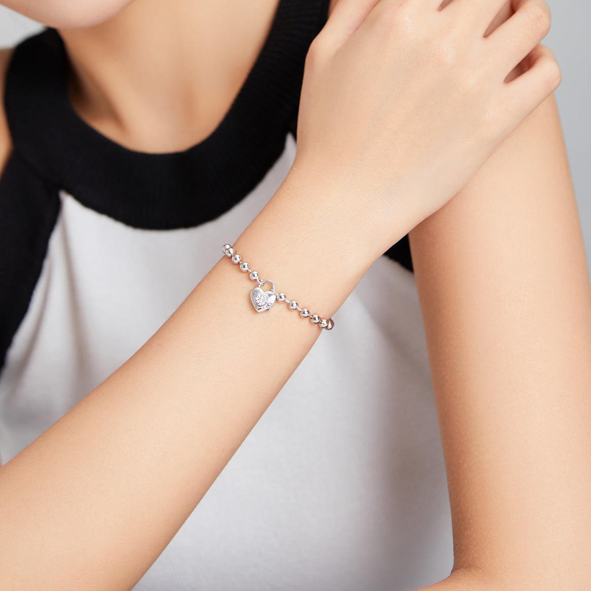 Sterling silver bracelet with pavé CZ heart charm, platinum plated, 17cm, Bids.com on Tampa Home & Garden Store