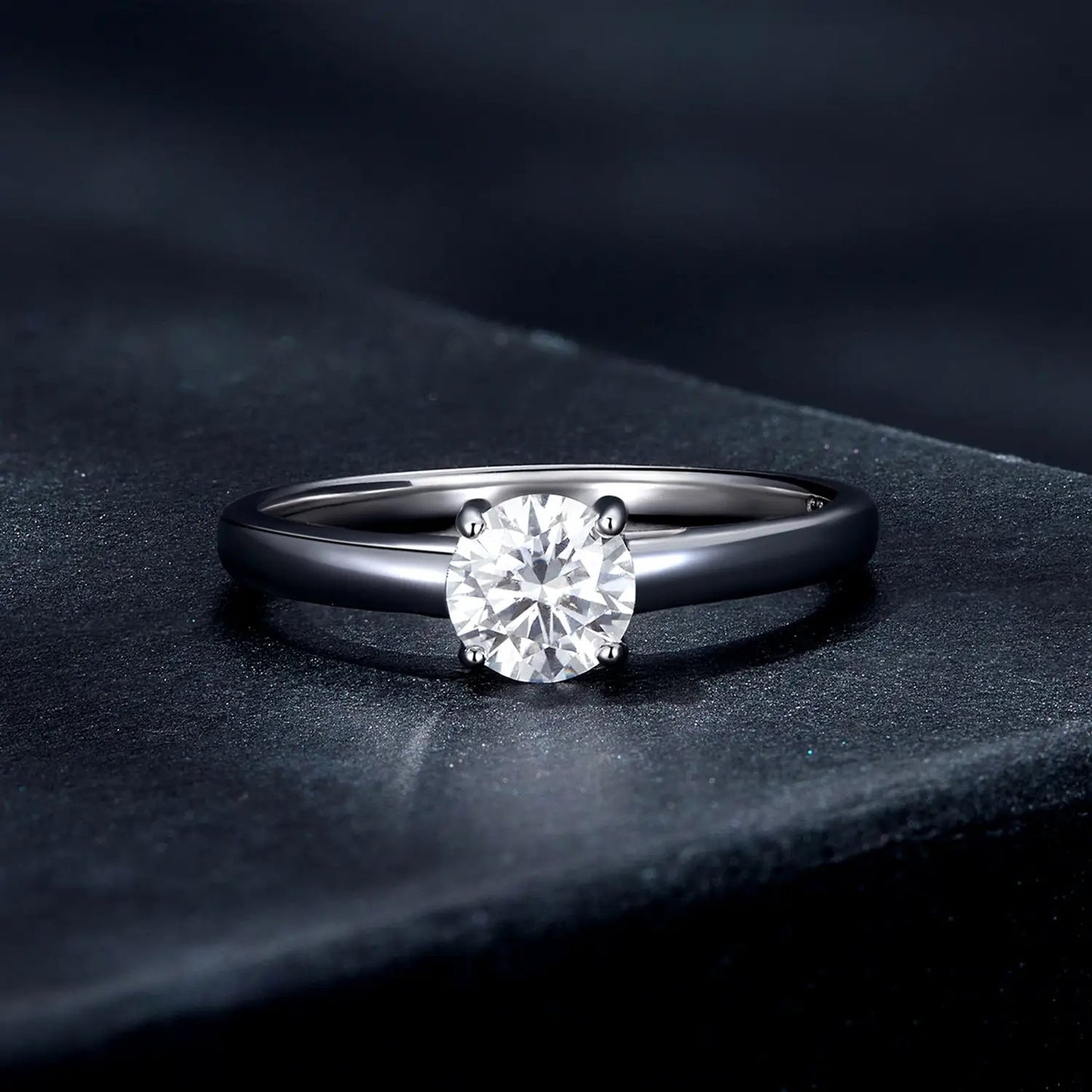 Solitaire Moissanite Ring 0.6ct in 925 Silver size 6 for Women on Tampa Home & Garden Store