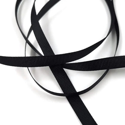 Stevvex dog leash in black nylon, flat webbing strands tangled on Tampa Home & Garden Store