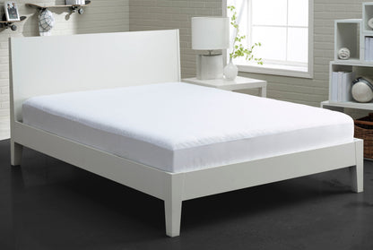 BedGear Basic California King Mattress Protector