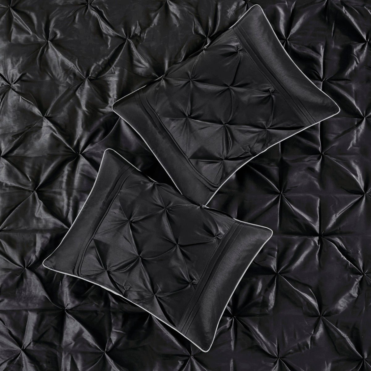 7 Piece Tufted Comforter Set in Black Cal King