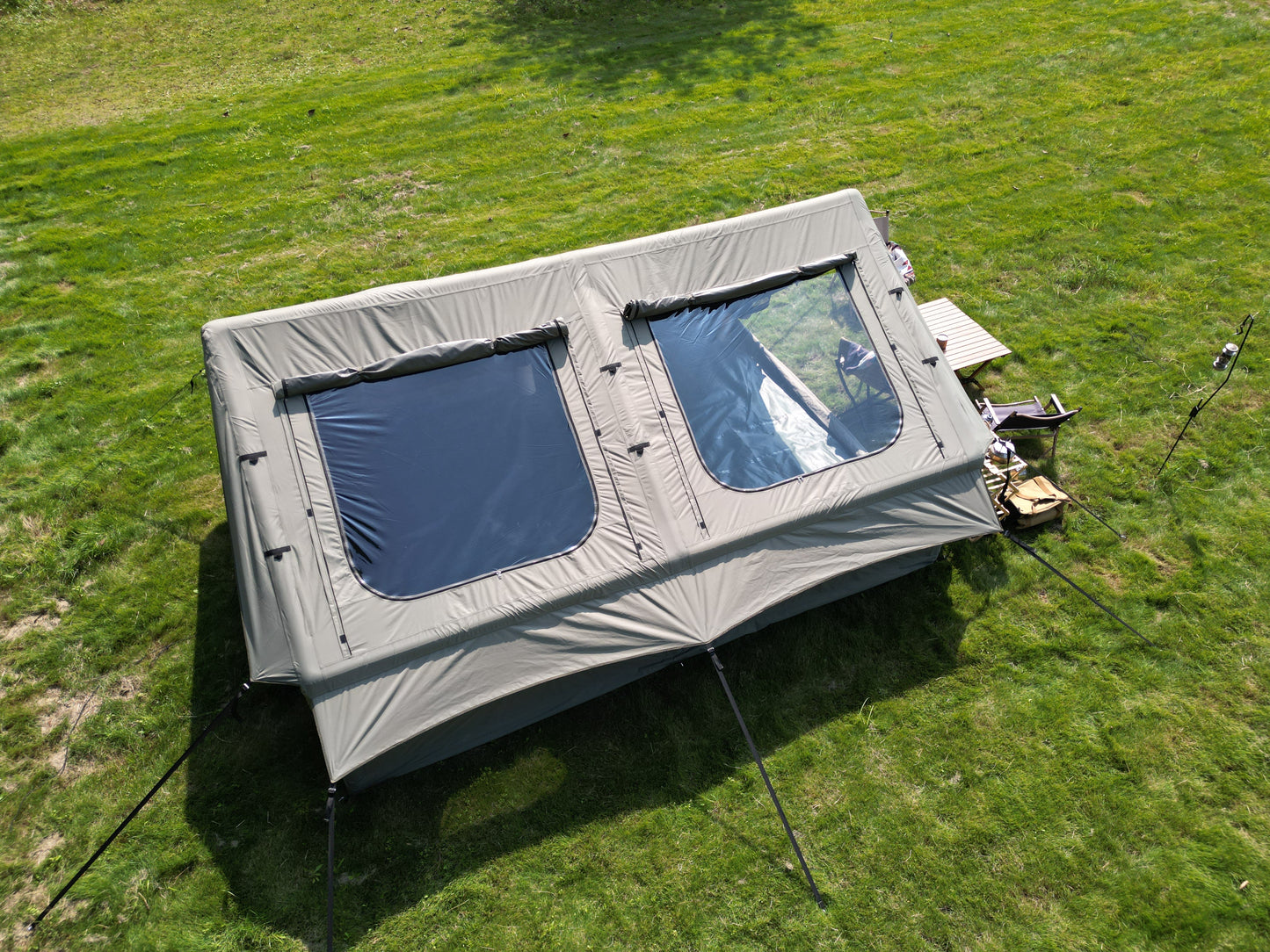 9.8 x 13ft Inflatable Camping Tent With Pump