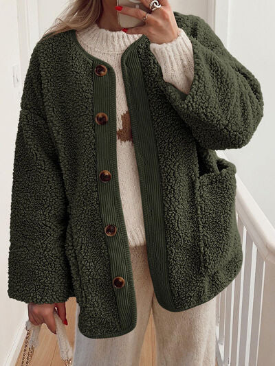 Stevvex sherpa jacket with contrast olive green trim, button front and pockets on Tampa Home & Garden Store