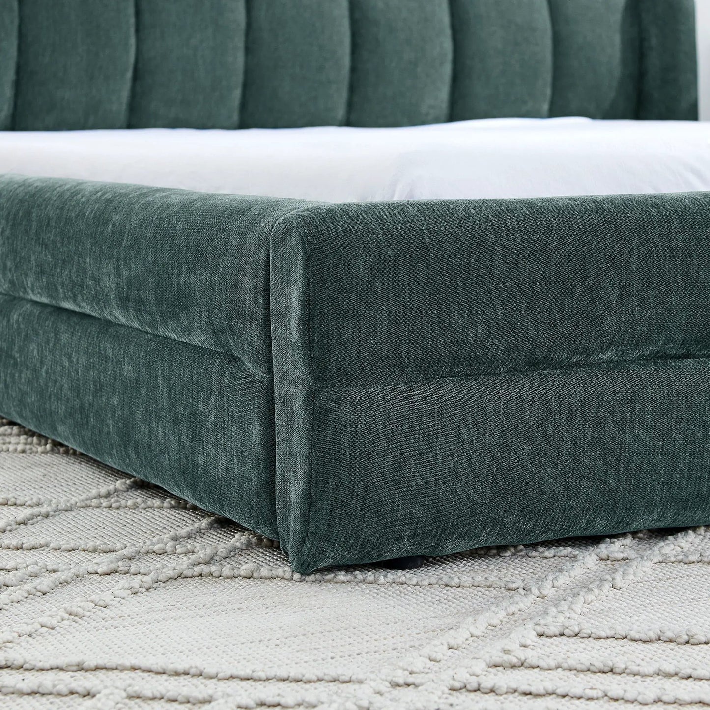 Modern Upholstered Bed Frame With Thick Fabric