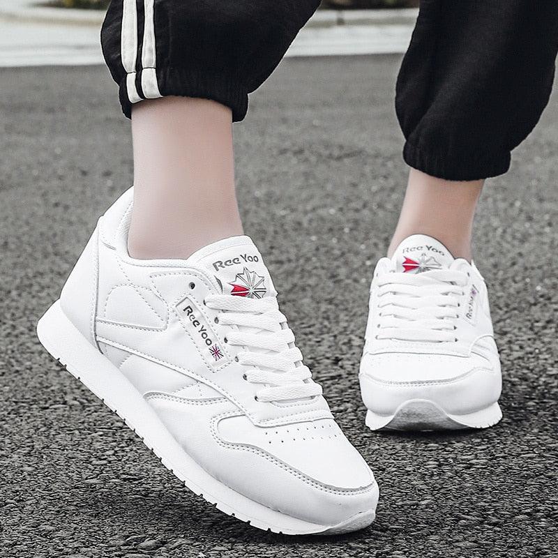 Sneakers Stevvex white leather lace-up with breathable mesh for daily wear on Tampa Home & Garden Store