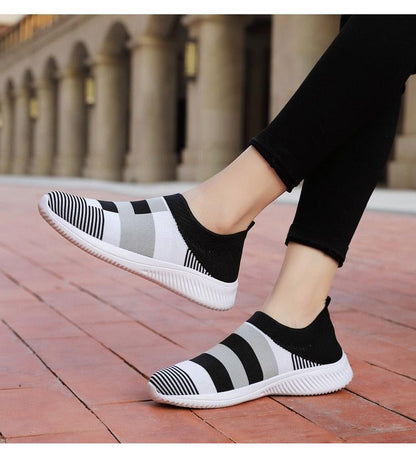 Stevvex knitted slip-on women sneakers in black, gray and white with white sole on Tampa Home & Garden Store