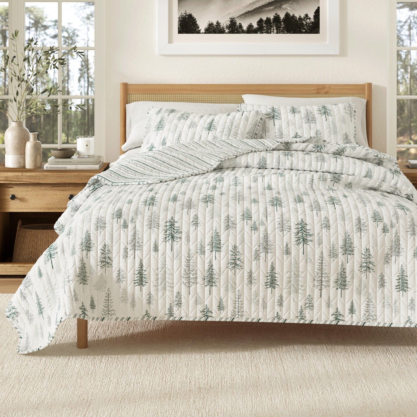 Rustic Woodland and Plaid Quilt Set for Bedroom