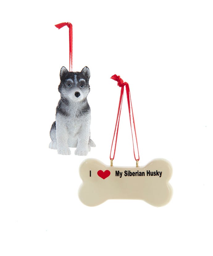J'adore mon husky sibérien avec ses ornements en forme d'os de chien.