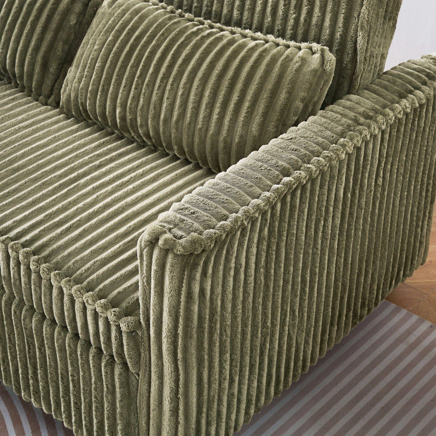 Pull Out Sofa With Movable Table and Usb Ports
