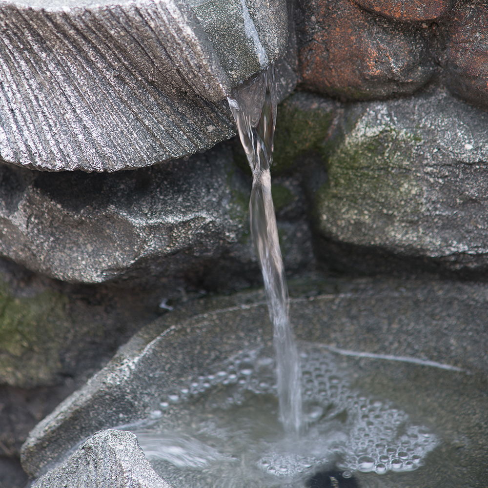 Cascading Rock Water Fountain With Led Lights