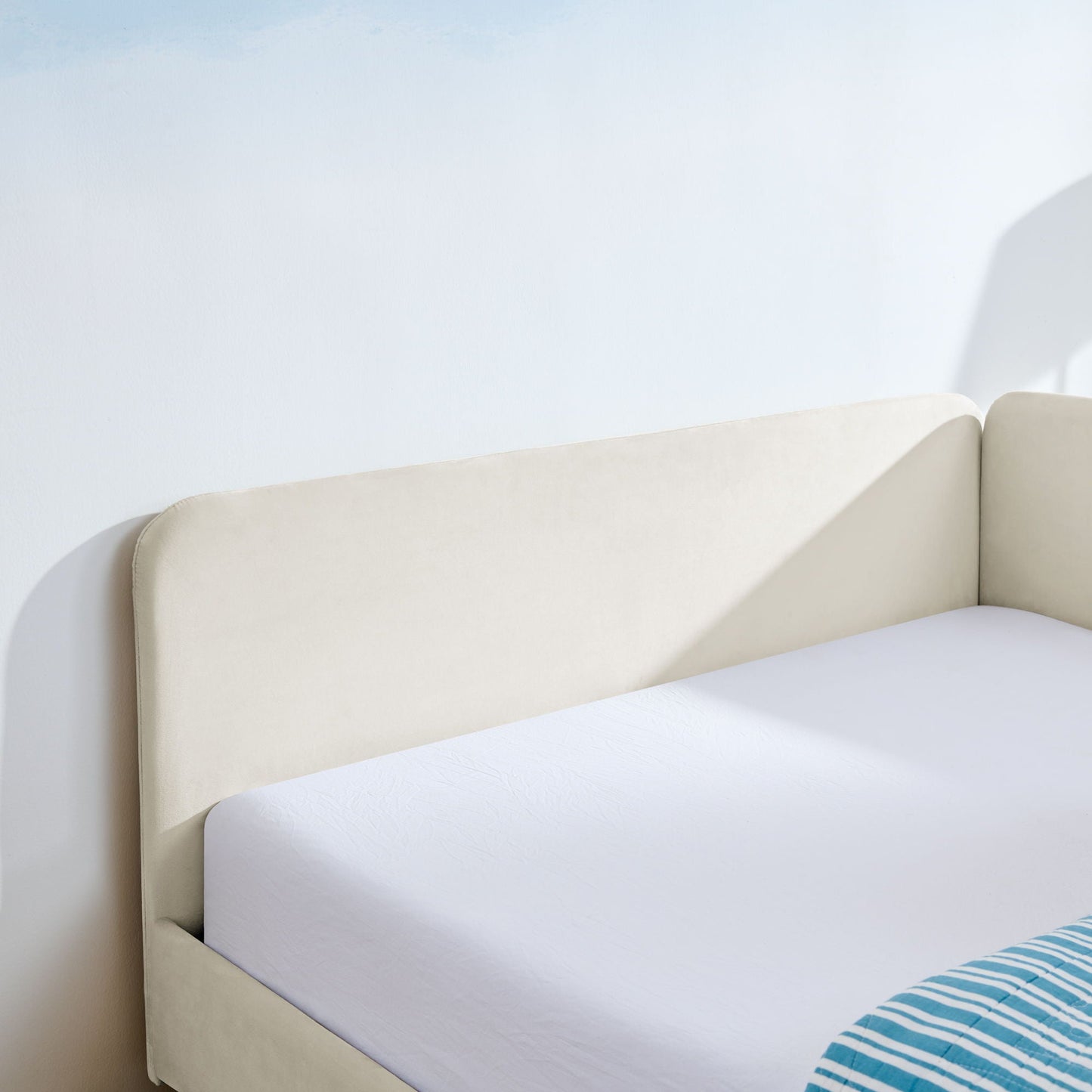 Upholstered Platform Sofa Bed with Drawers