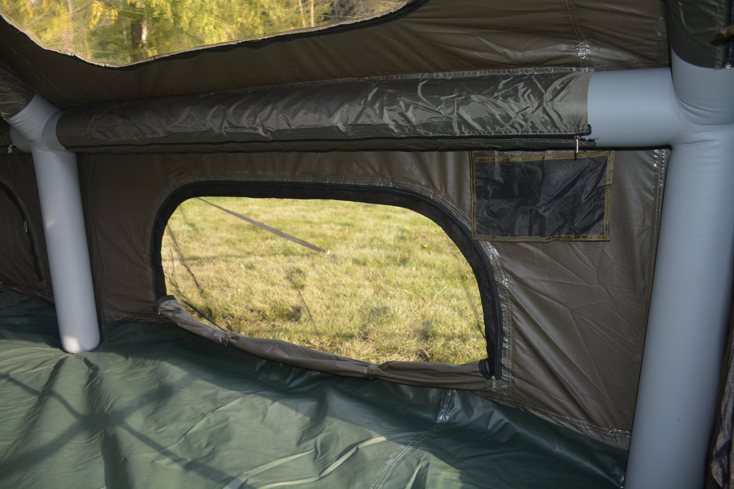 9.8 x 13ft Inflatable Camping Tent With Pump