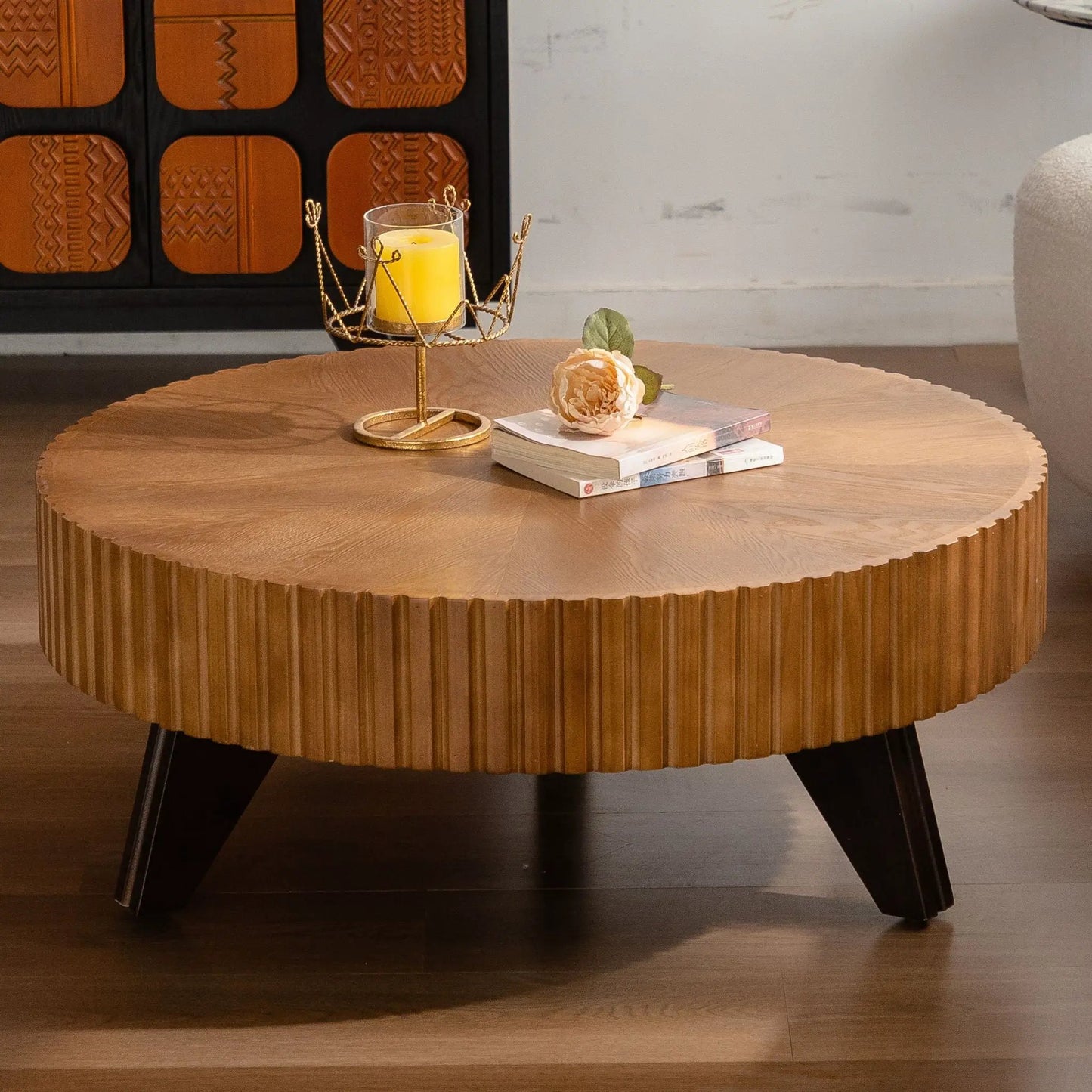 Round Retro Coffee Table with Solid Wood Legs
