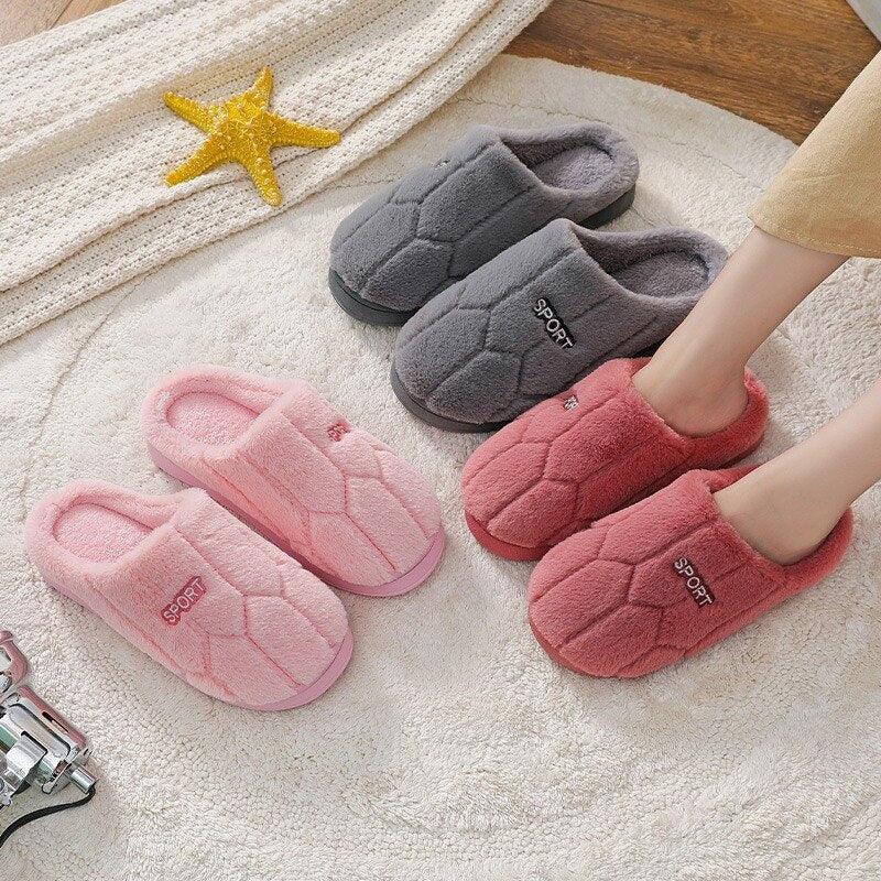 Stevvex plush slippers unisex, closed-toe quilted design in grey, pink, red (4 pairs) on Tampa Home & Garden Store