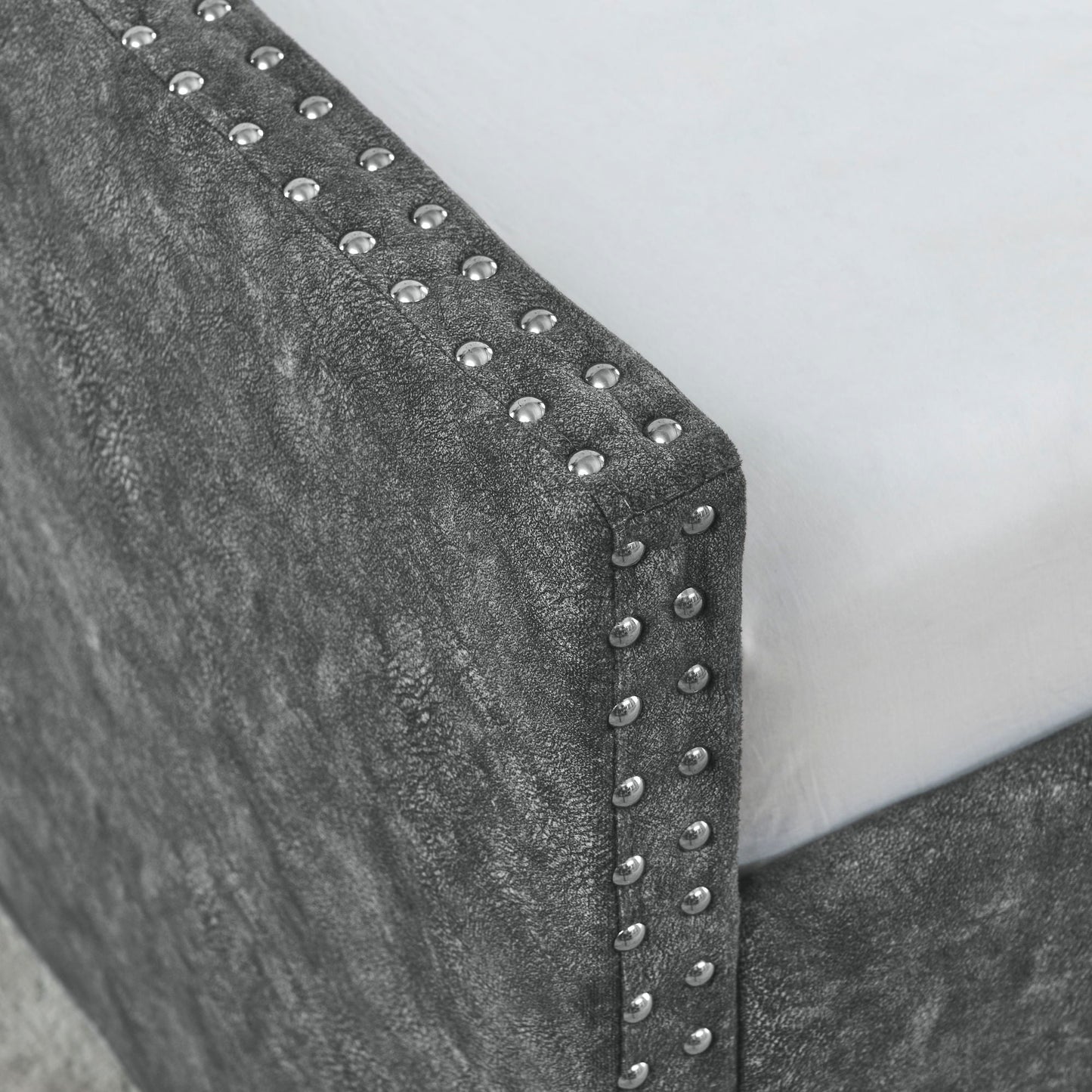 Upholstered Tufted Daybed with Storage Drawers