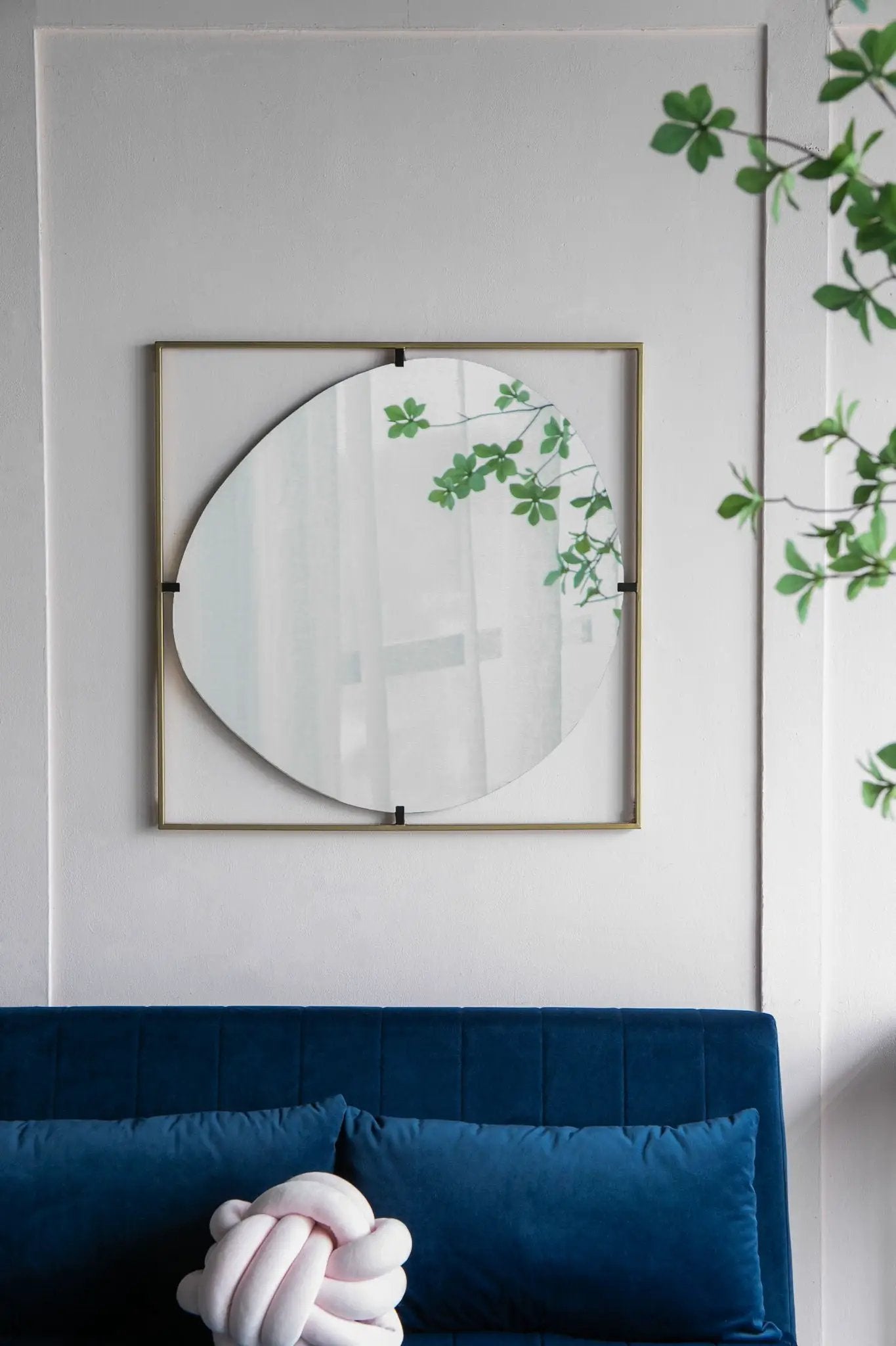 Poppy Mirror With Metal Frame Design Bathroom