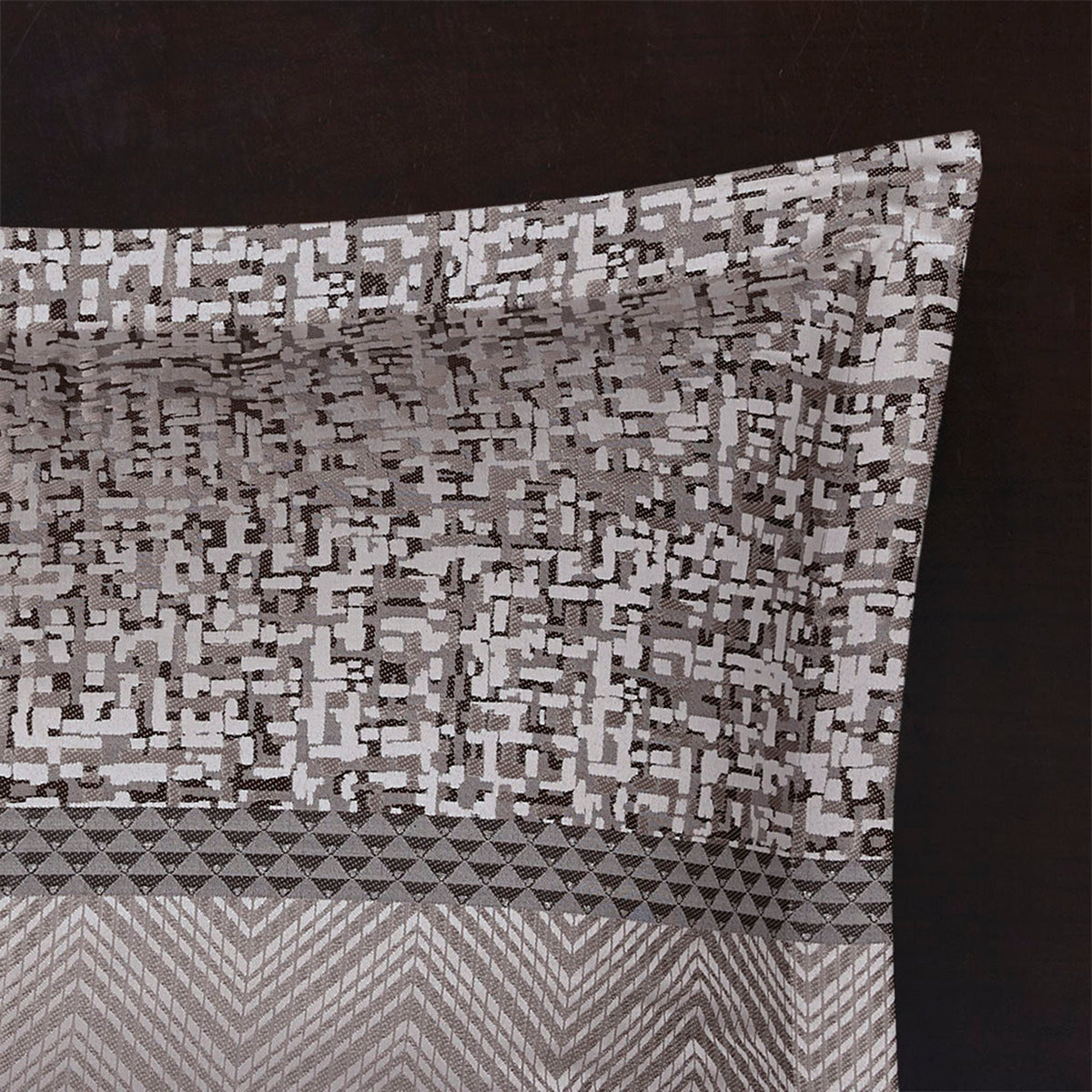 7 Piece Jacquard Comforter Set and Pillows