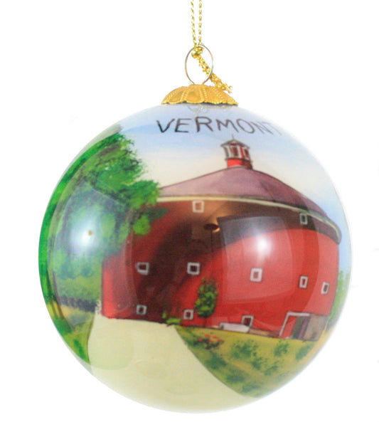 Adorno de globo de vidrio pintado a mano - The Round Barn del Museo Shelburne