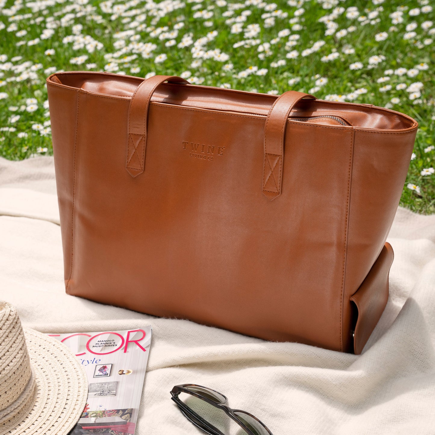Chic Insulated Wine Tote And A Hidden Spigot