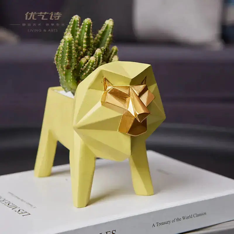 Decorbites geometric giraffe 3D papercraft planter for living decor in yellow with gold face on Tampa Home & Garden Store
