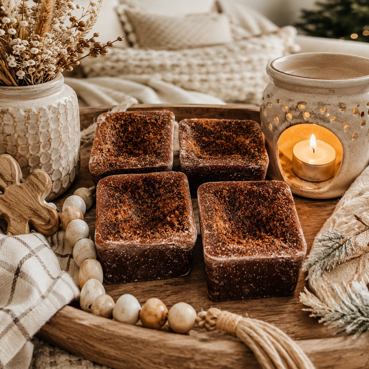 Gia Roma Gingerbread Spiced Latte XL waxmelt squares, 4-pack wax tarts on rustic wooden tray on Tampa Home & Garden Store