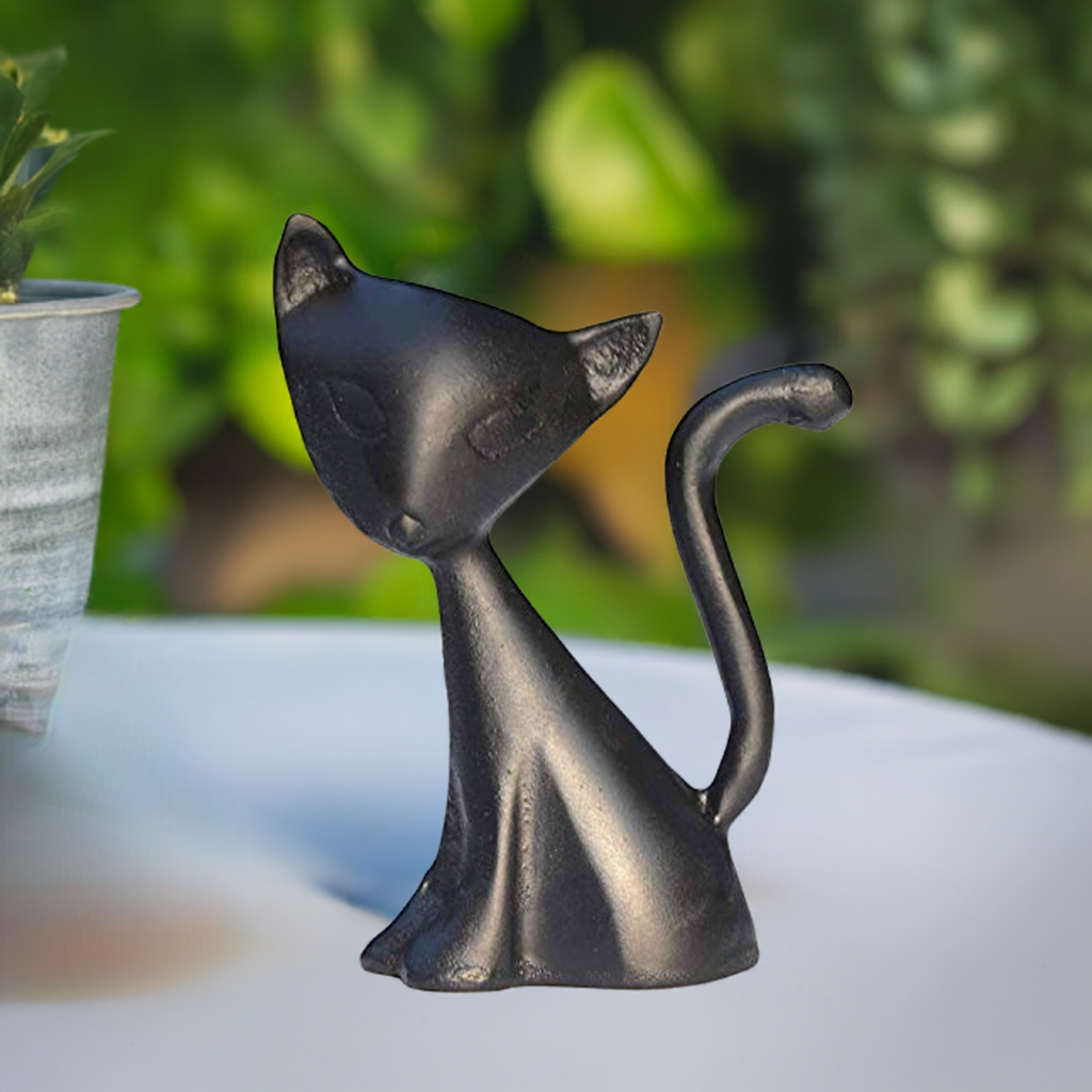 Vibhsa Cat Ring Holder, black cat-shaped jewelry organizer for rings on Tampa Home & Garden Store