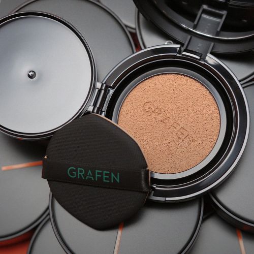 GRAFEN Handsome Cover Cushion 14g compact with beige cushion and black puff on Tampa Home & Garden Store