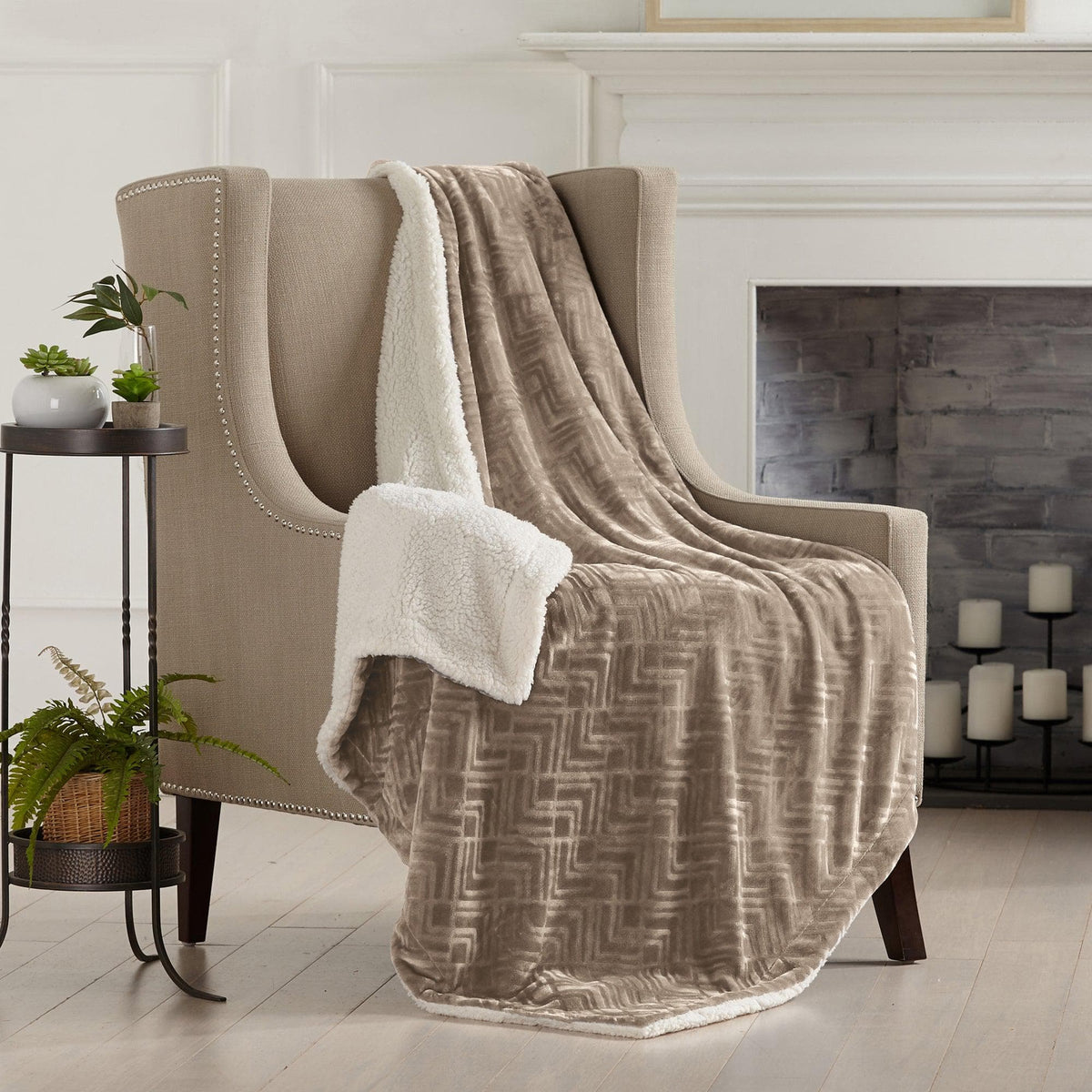 Ultra Plush Velvet Sherpa Reversible Blanket