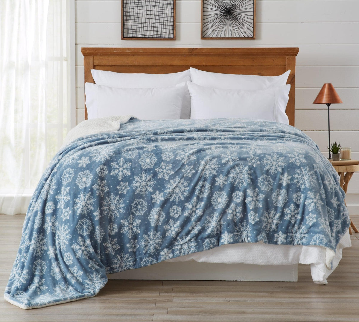 Velvet Plush Sherpa Luxury Bed Blanket - Cielo Collection in snowflake blue by Great Bay Home on Tampa Home & Garden Store