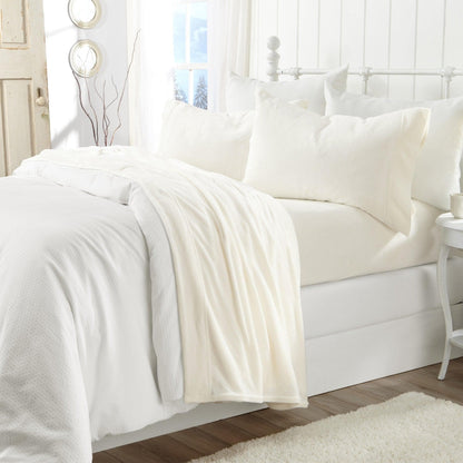 Ultra Soft Velvet Plush Bed Sheets and Luxe
