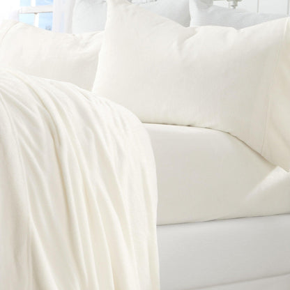 Ultra Soft Velvet Plush Bed Sheets and Luxe