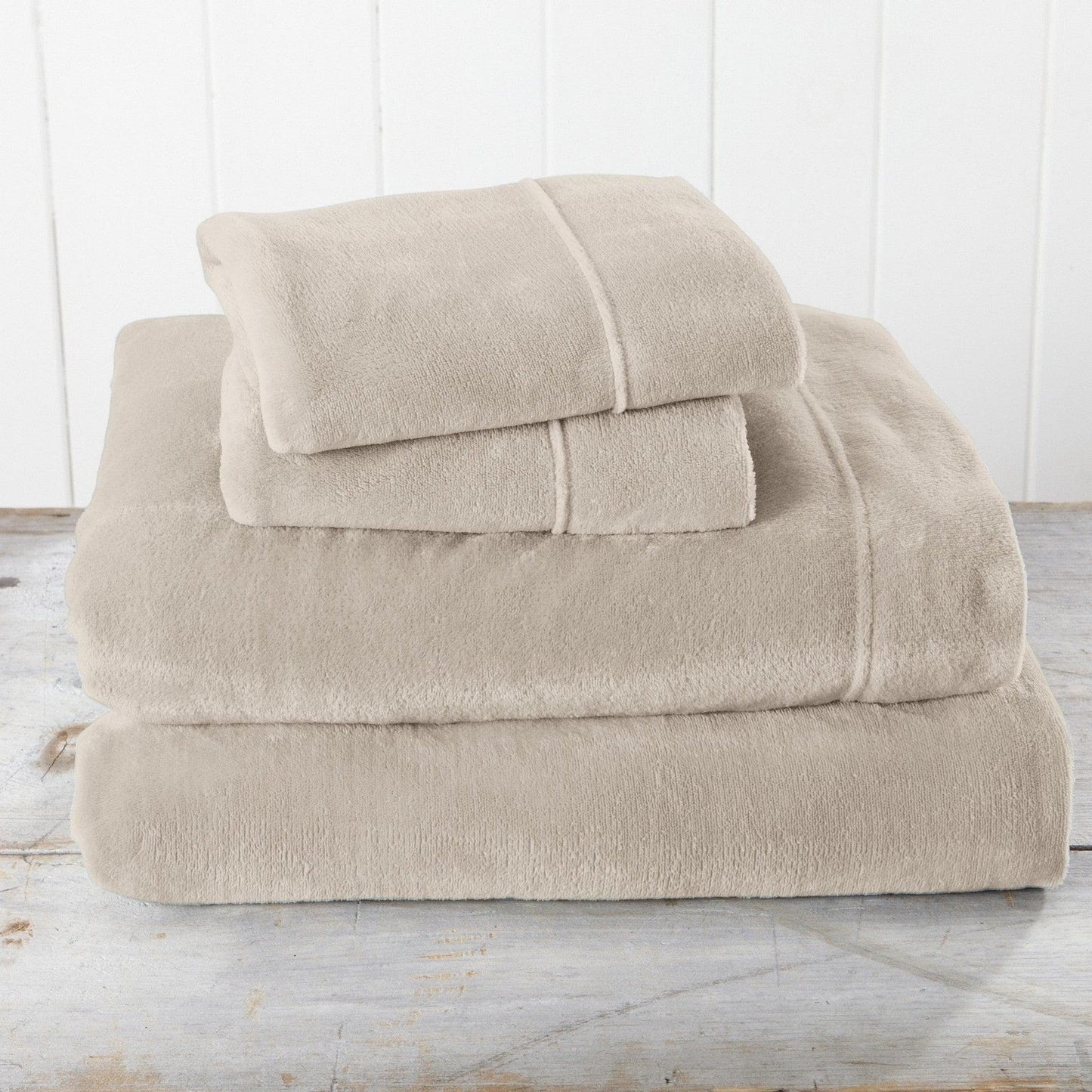 Ultra Soft Velvet Plush Bed Sheets and Luxe